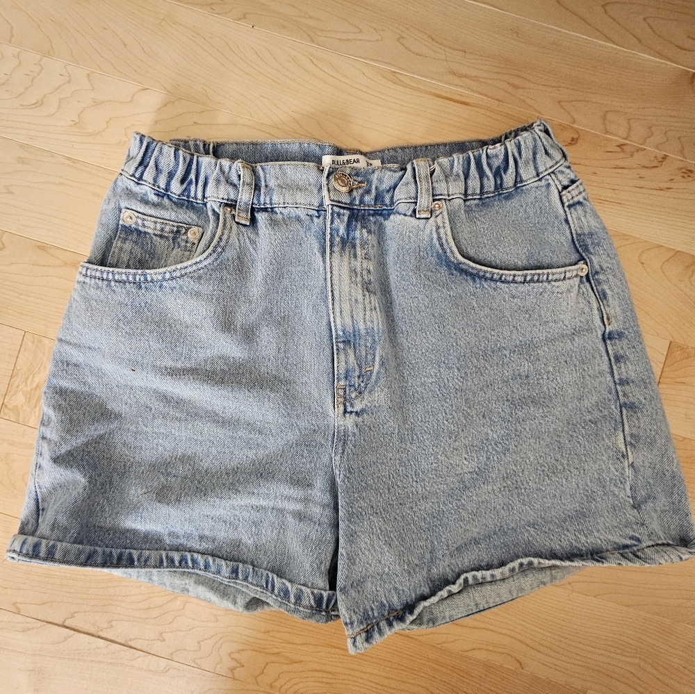 Pull&Bear ladies jean shorts sz 10